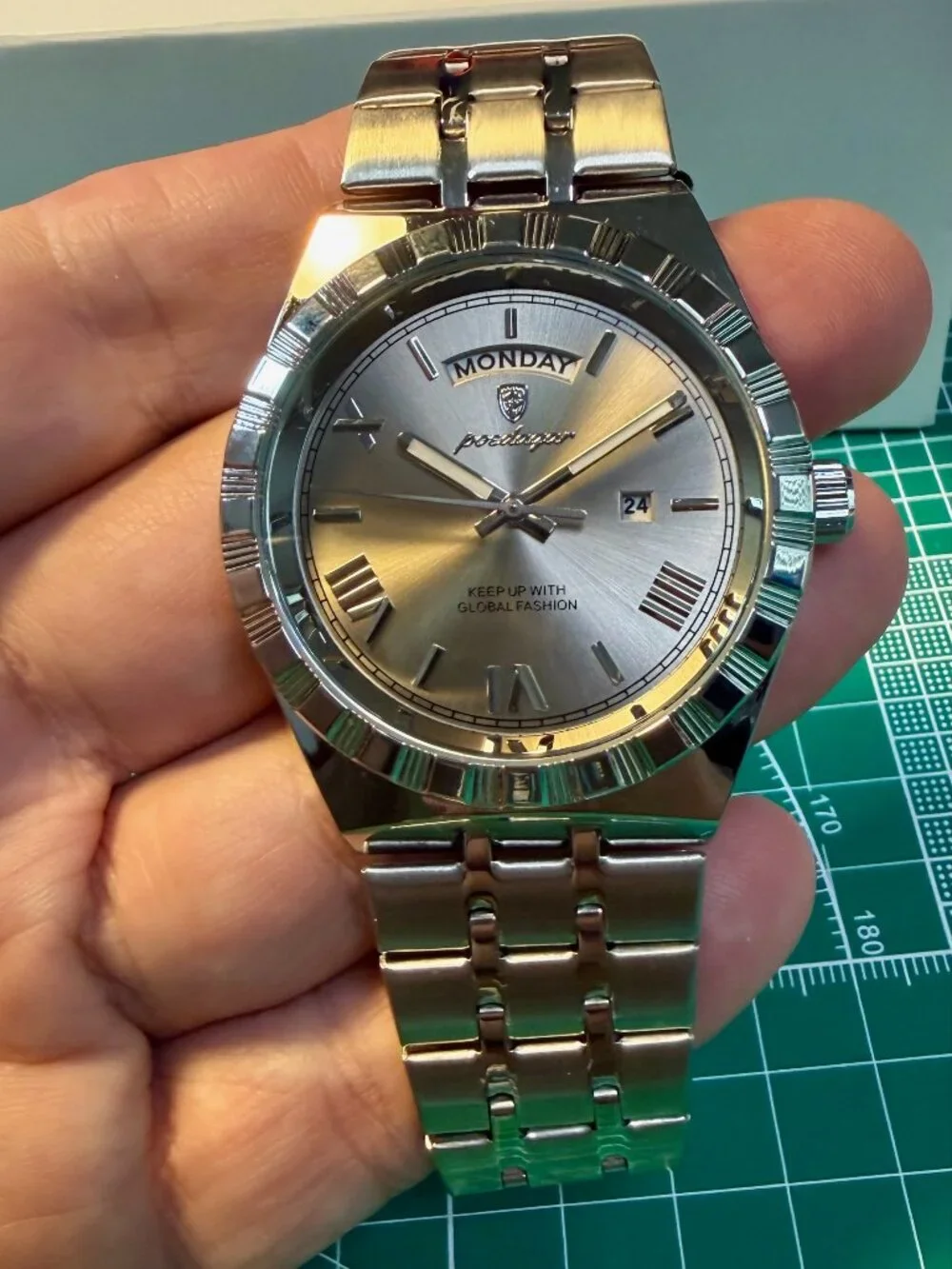 Poedagar Day Date Watch Quartz Silver Grey